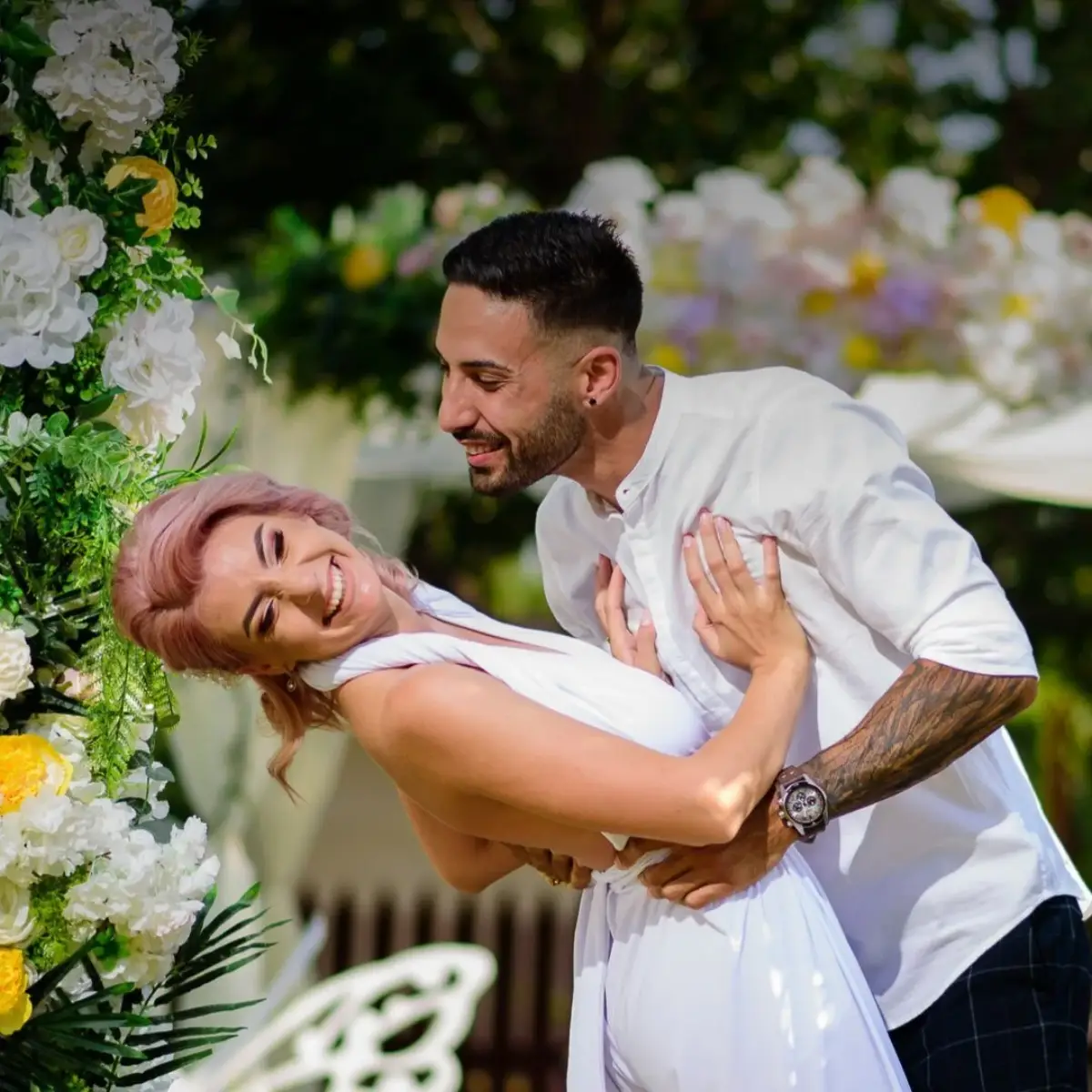 Creating Timeless Wedding Albums